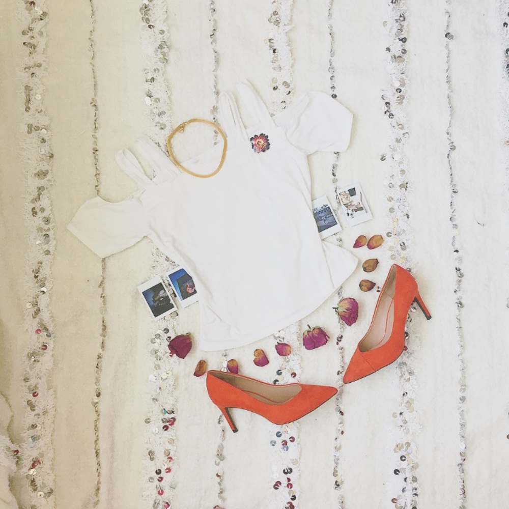 ✨ HP • Panel Cut Out & Off-Shoulder White Blouse •