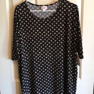 LuLaRoe Irma Tunic