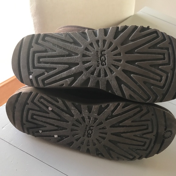 Chocolate Uggs - Picture 3 of 3