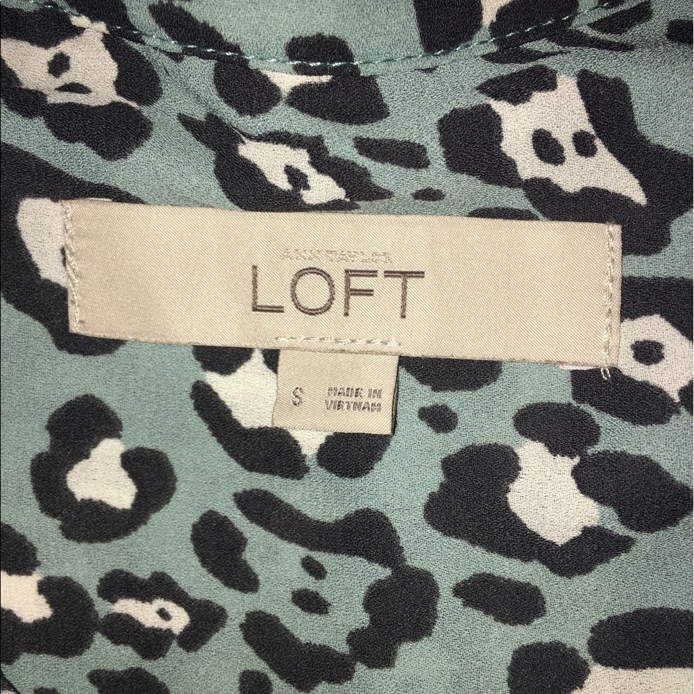 Loft shell blouse - Picture 3 of 3