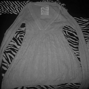 Long sleeve sweater. Shirt