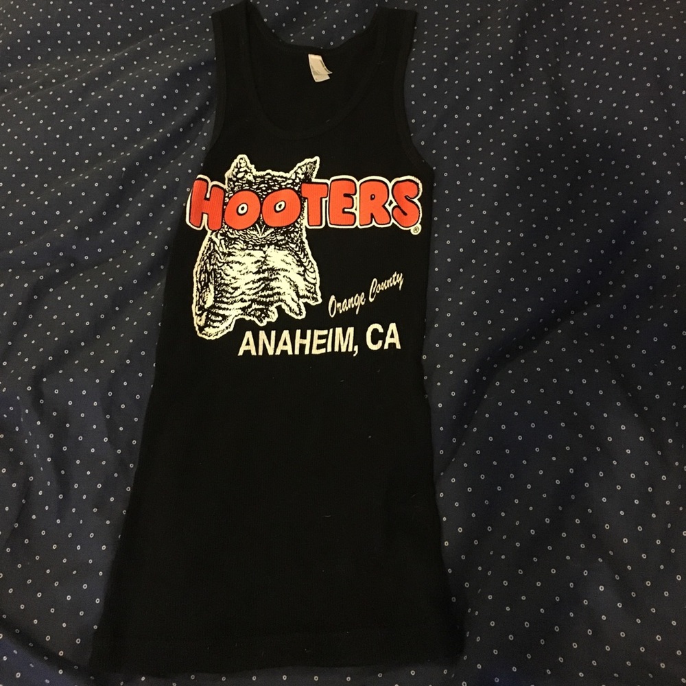 Hooters Tank