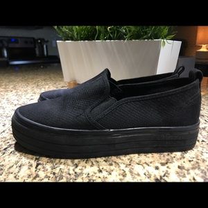 ALL BLACK H&M Slip On