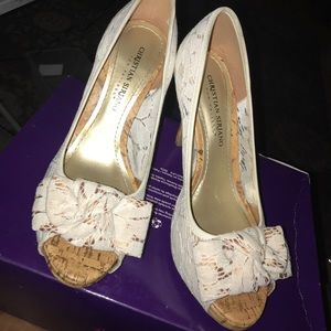 White laced pumps