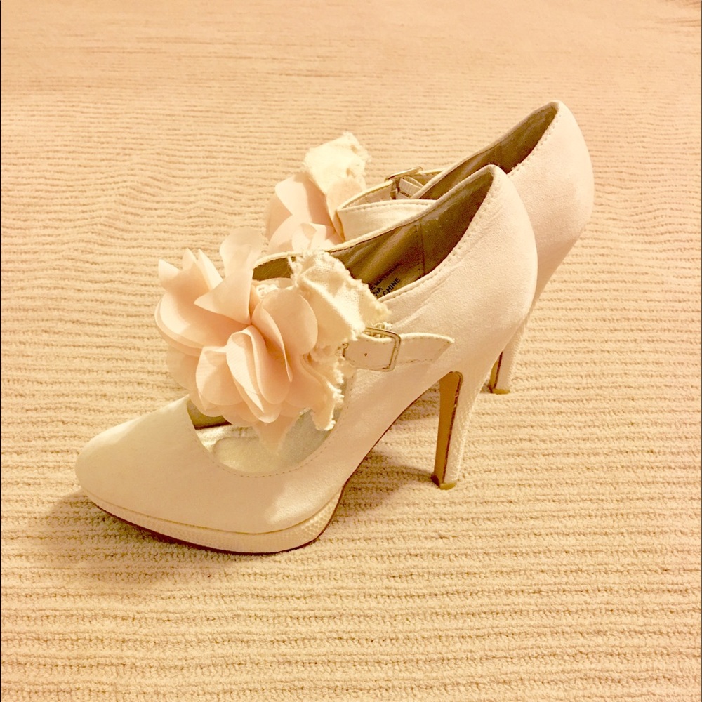 Blush and Champagne heels