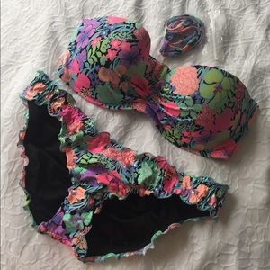 NWOT Victoria's Secret tropical print bikini