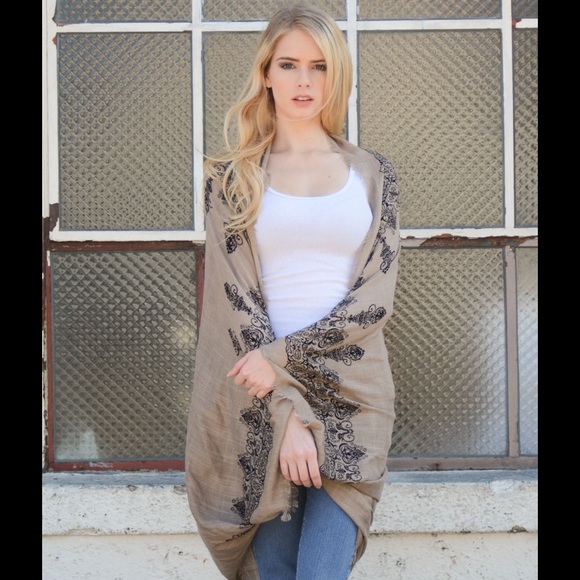 K I M O N O - Picture 3 of 4