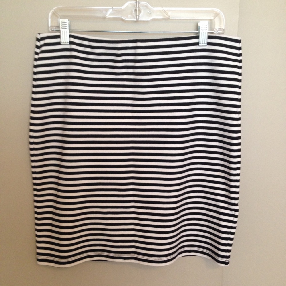 Old Navy Striped Skirt