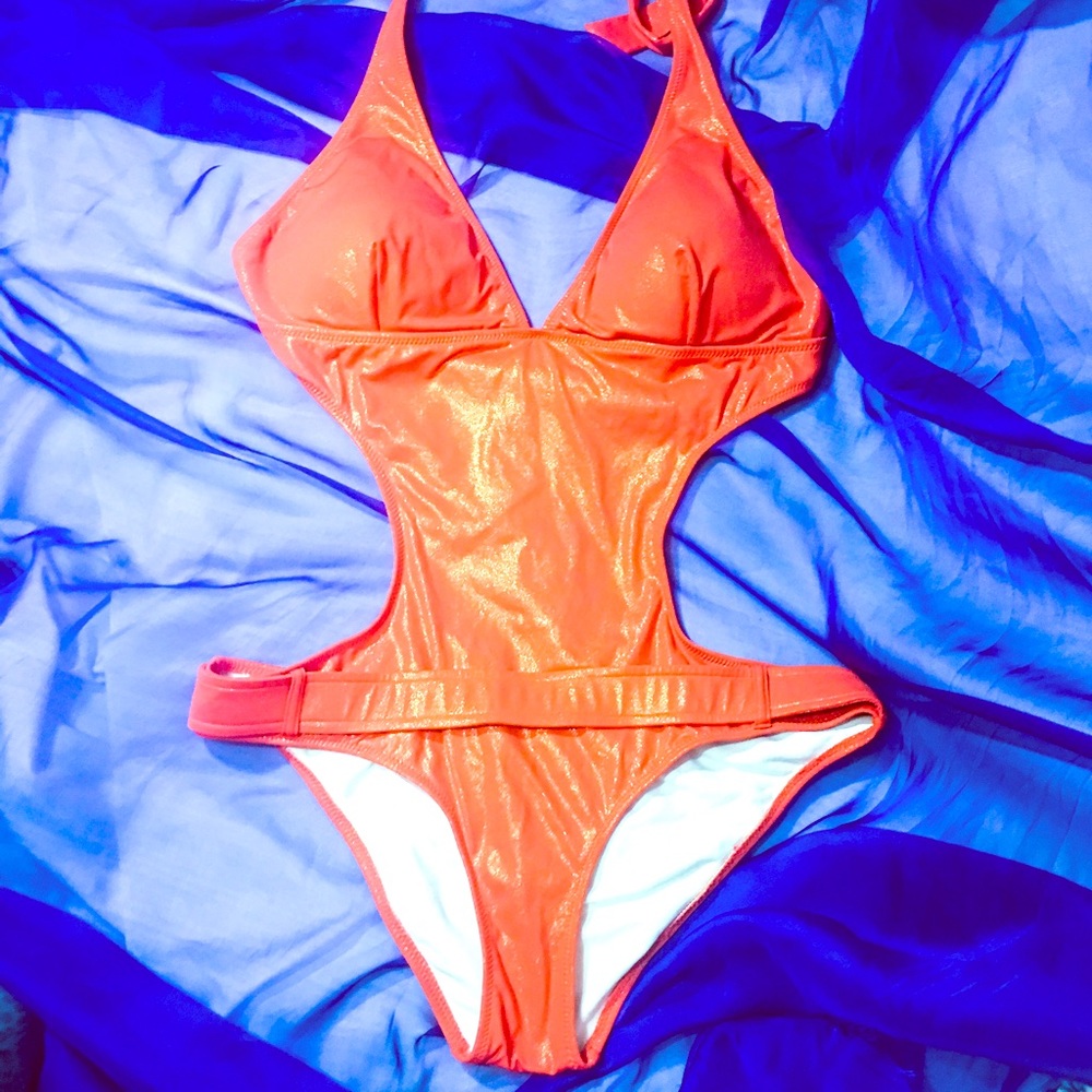 Shimmering gorgeous plus size monokini from Israel