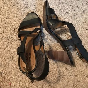 Clarks mini chunky heels