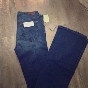 AG Mid rise Stevie boot Jean