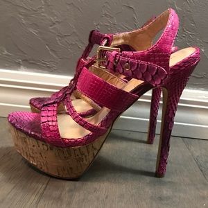 PERFECT For SUMMER HOT PINK SANDAL HEELS