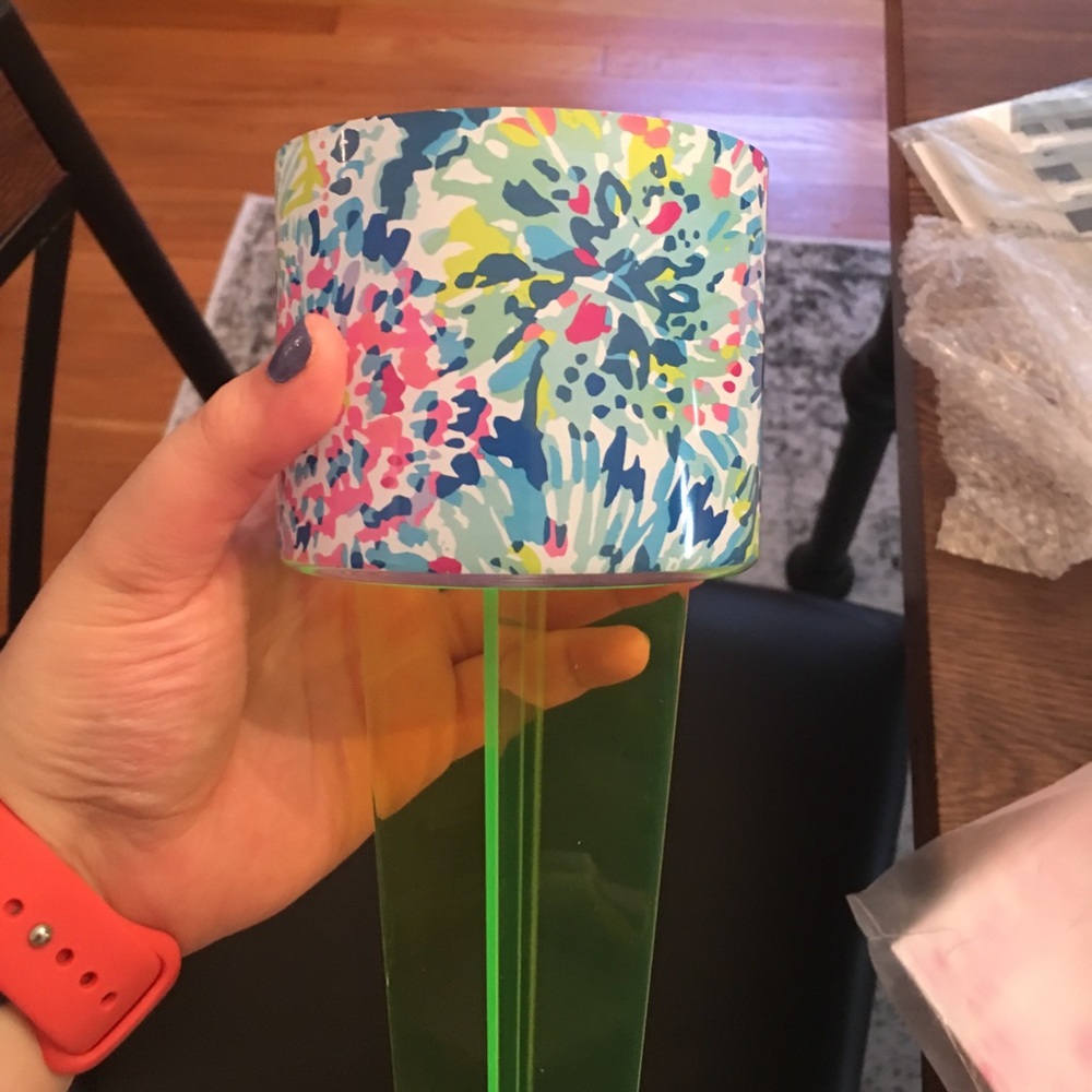 Lilly pulitzer dive in cup holder