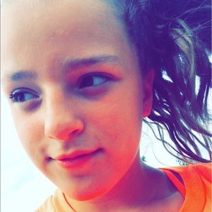 Meet your Posher, Alia