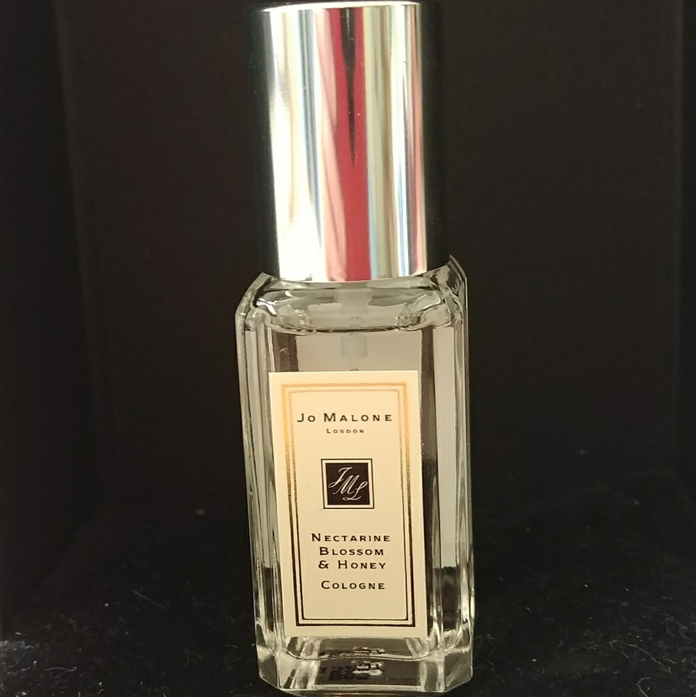 Jo Malone Nectarine Blossom and Honey cologne