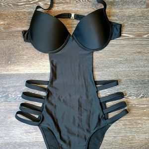 Black monokini w/padded bra style top