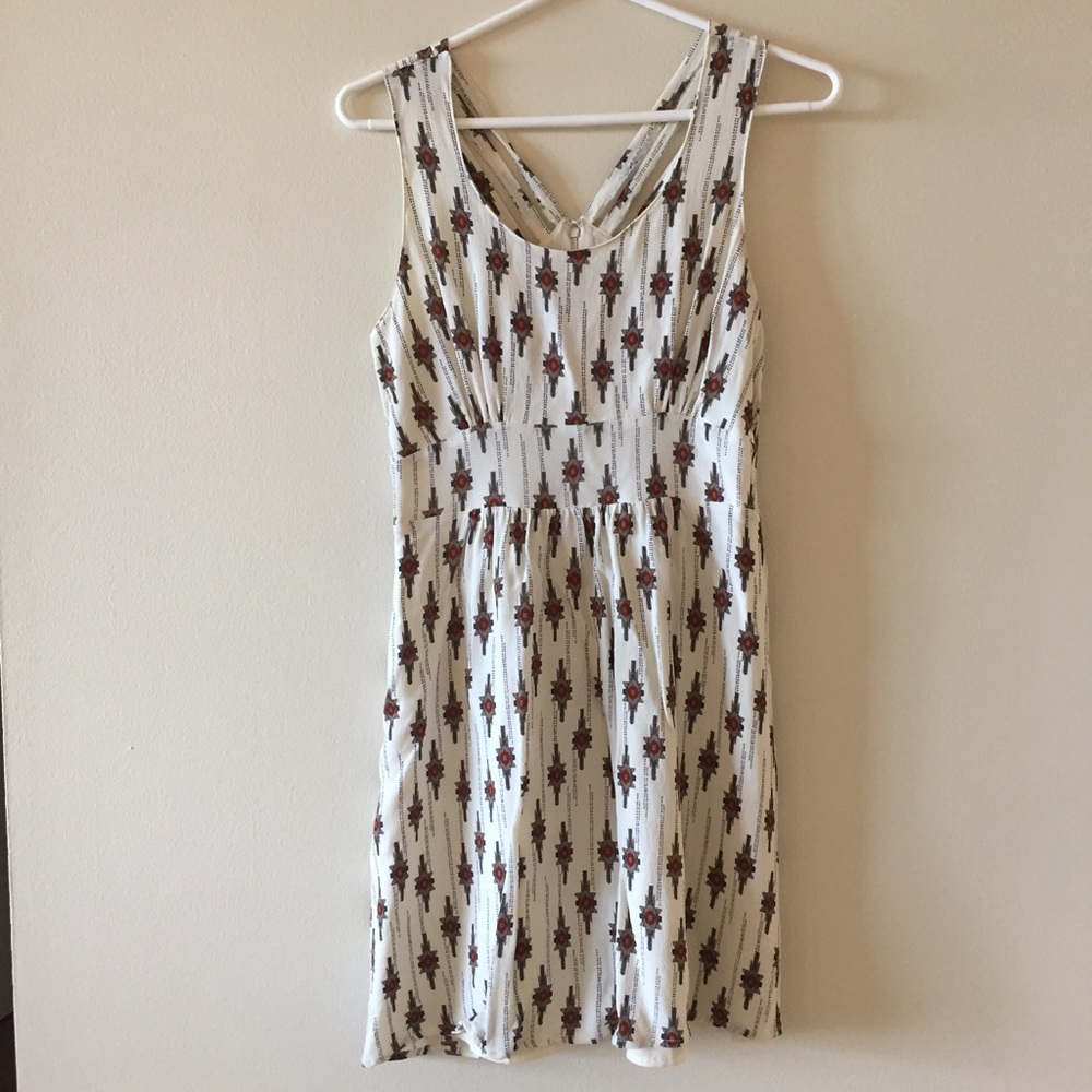String back dress - Picture 2 of 5