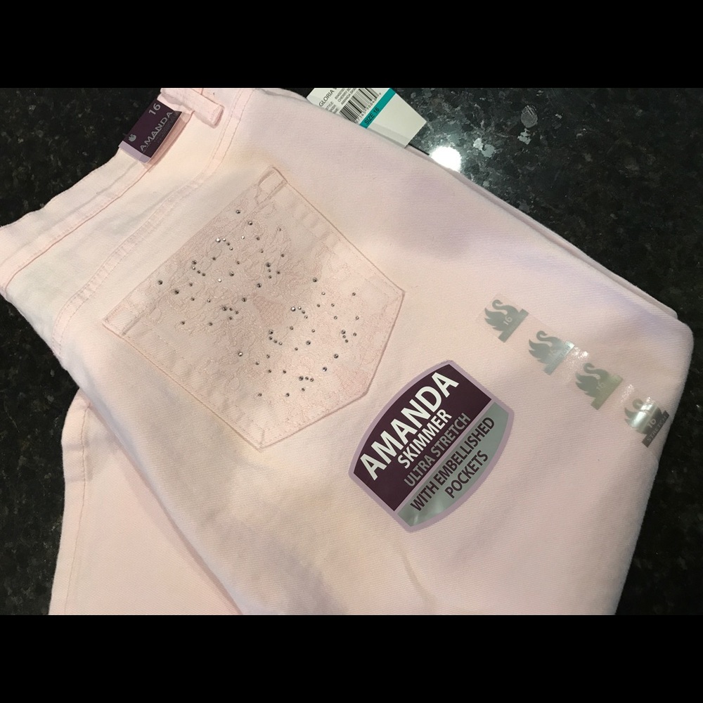 Gloria Vanderbilt Size 16 Pink Skimmer