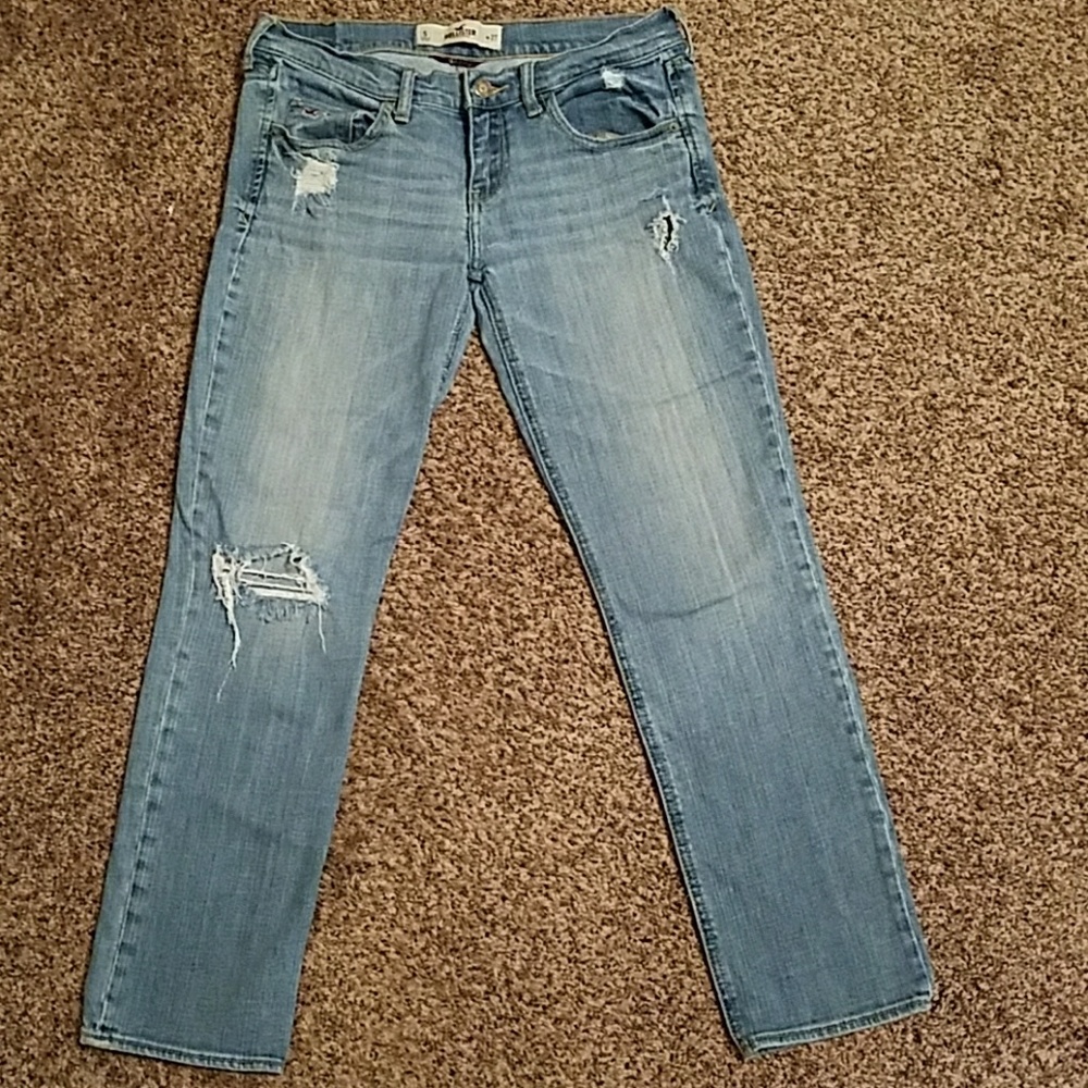 Hollister distressed skinny jeans