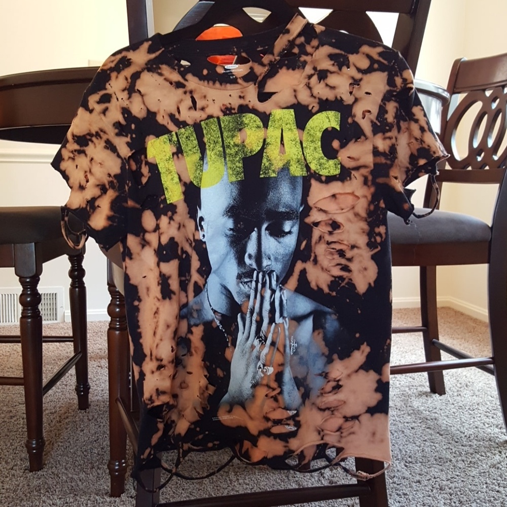 unisex custom made Tupac t-shirt