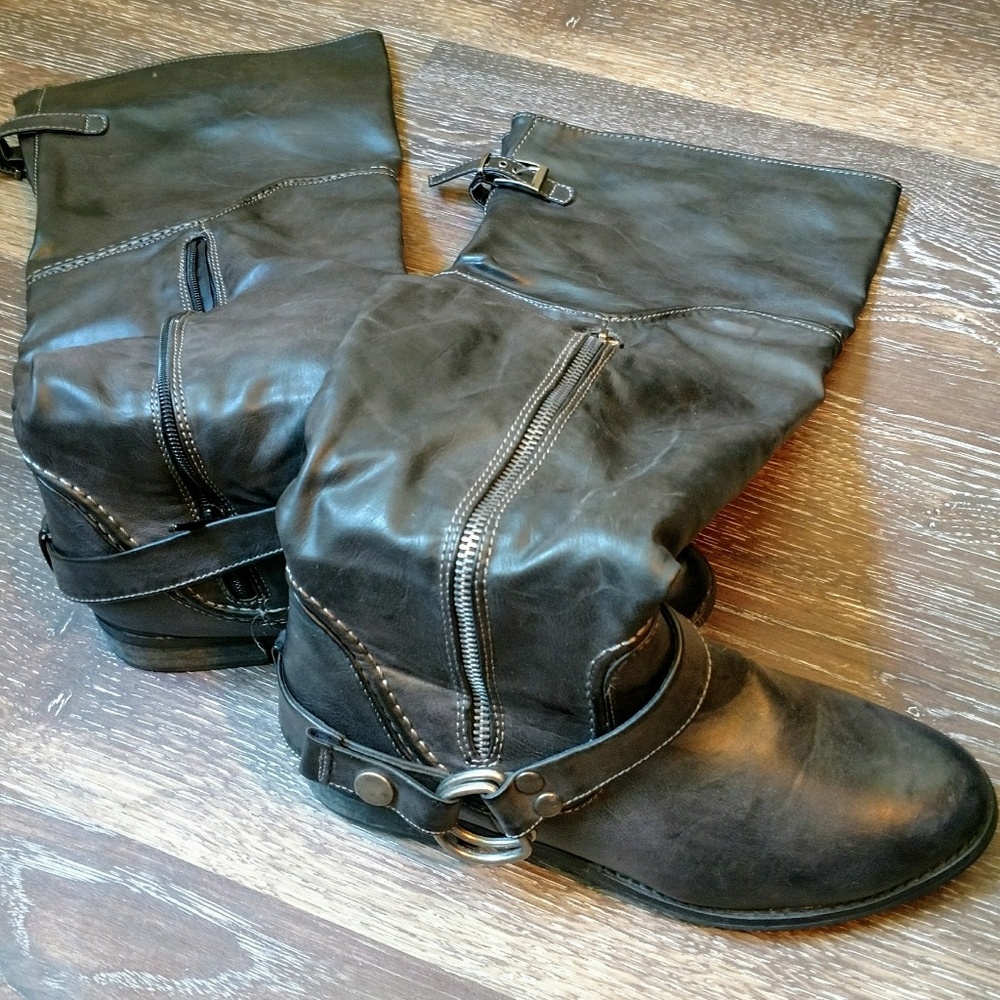 *SOLD* Black/dark gray over the knee boots