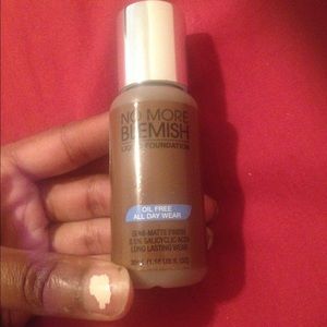 Liquid Foundation (HAVE TO BUNDLE THIS ITEM)