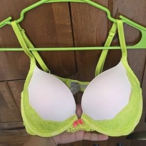 Victorias Secret Dream Angels Plunge Bra