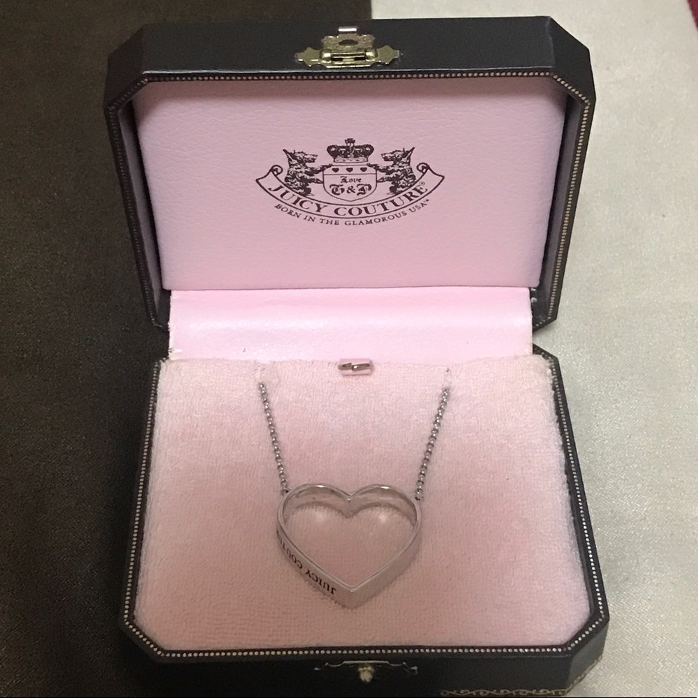 Silver Juicy Couture heart necklace 💜