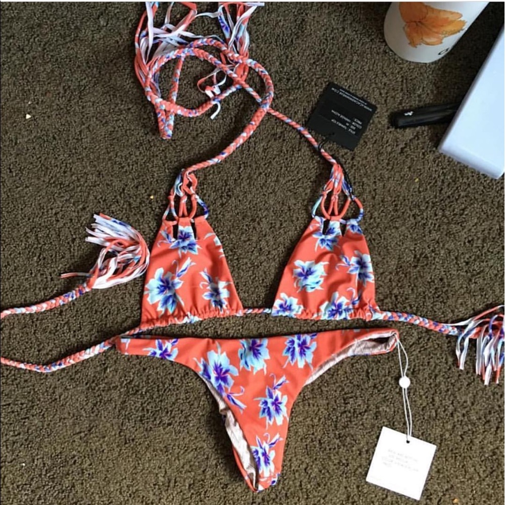 ❌SOLD❌ VA Acacia Set