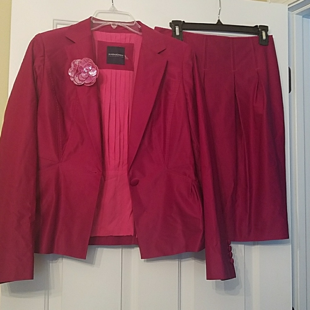 Magachoni suit EUC