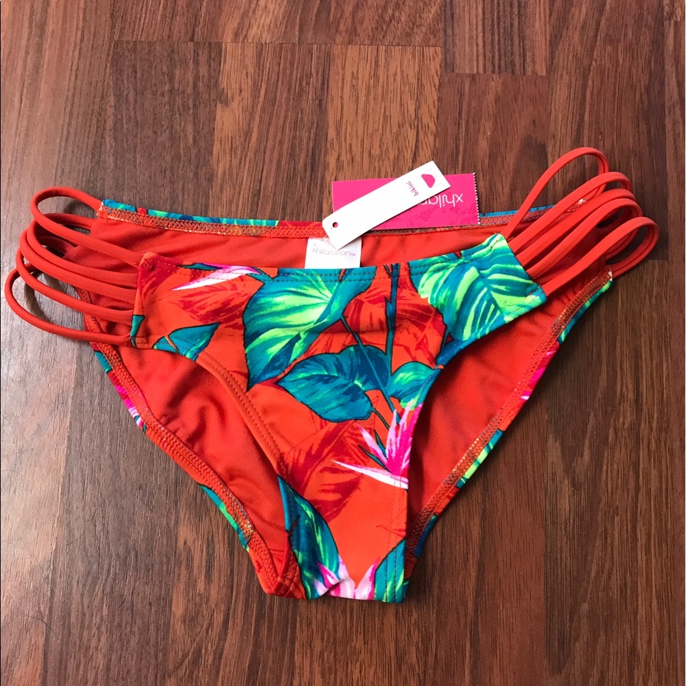 Bikini bottoms
