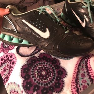 Nike running reax shoes (black and teal)