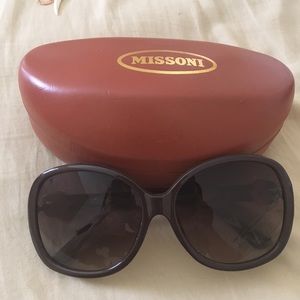 Missoni sunglasses with case