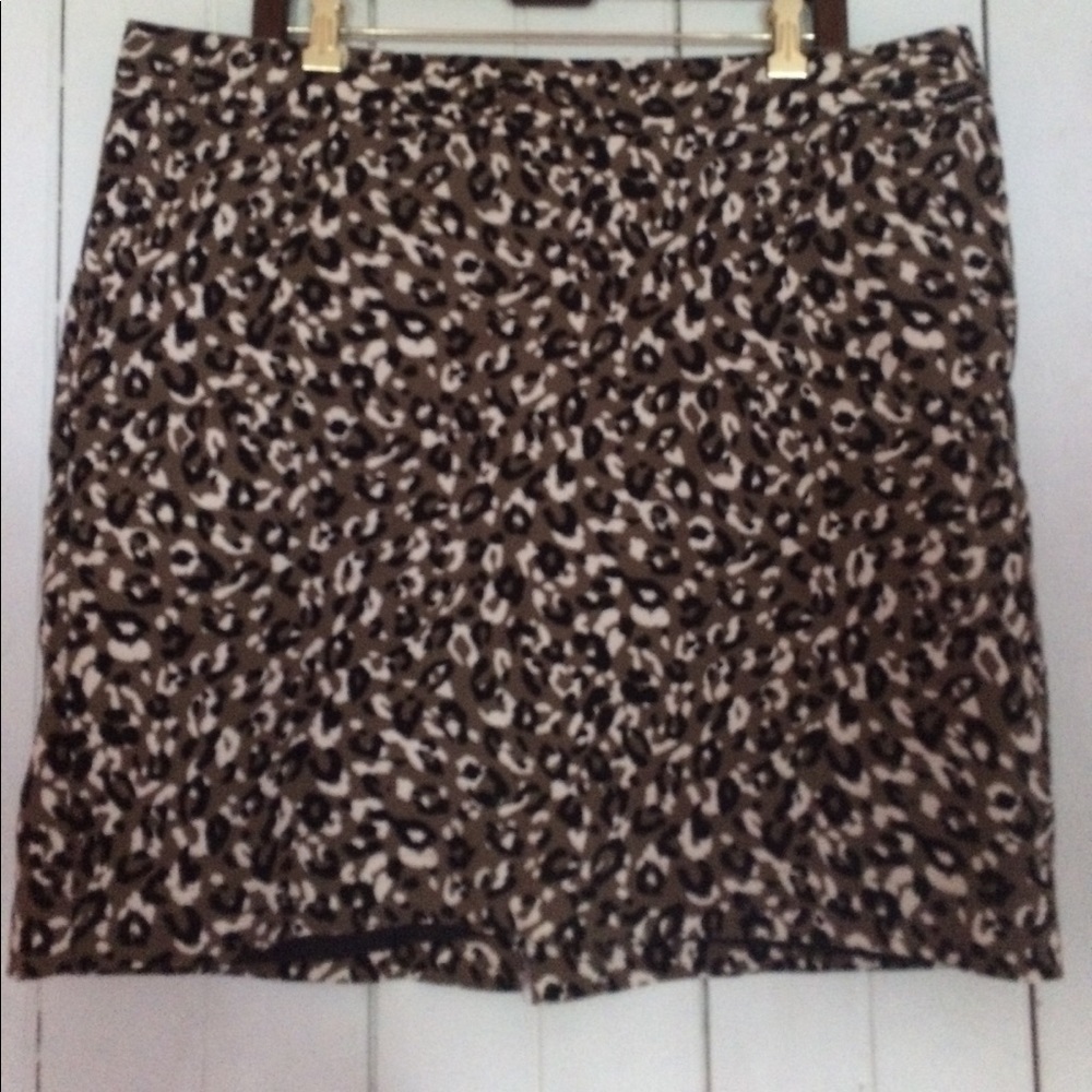 Leopard skirt