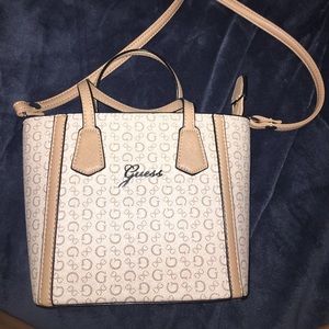 Brand new Guess purse, NWOT.