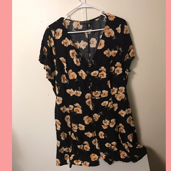 Forever 21 Dresses & Skirts - Forever 21 dress size 3x beautiful Floral