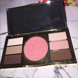Tarte Poppy Picnic Palette