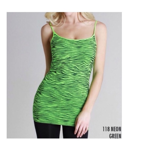 Nikibiki Seamless Animal Print Green Camisole Top - Picture 3 of 3