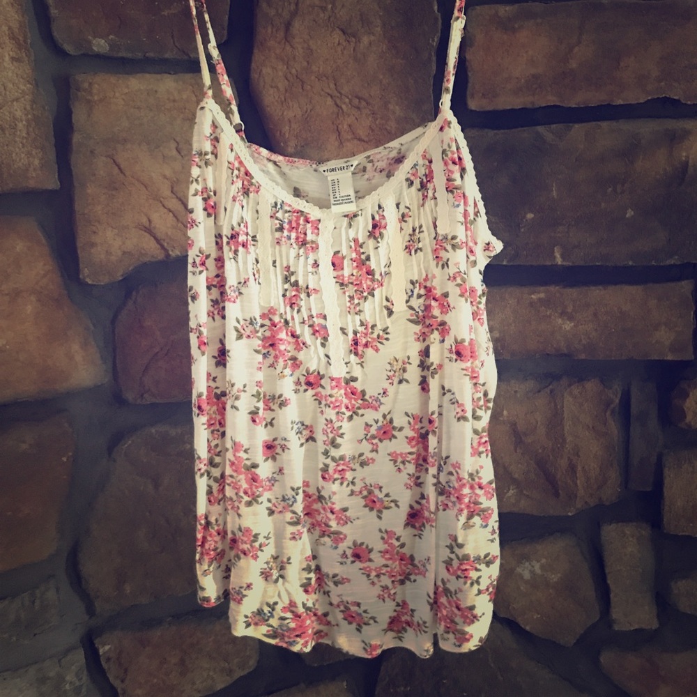 Sweet flowered camisole
