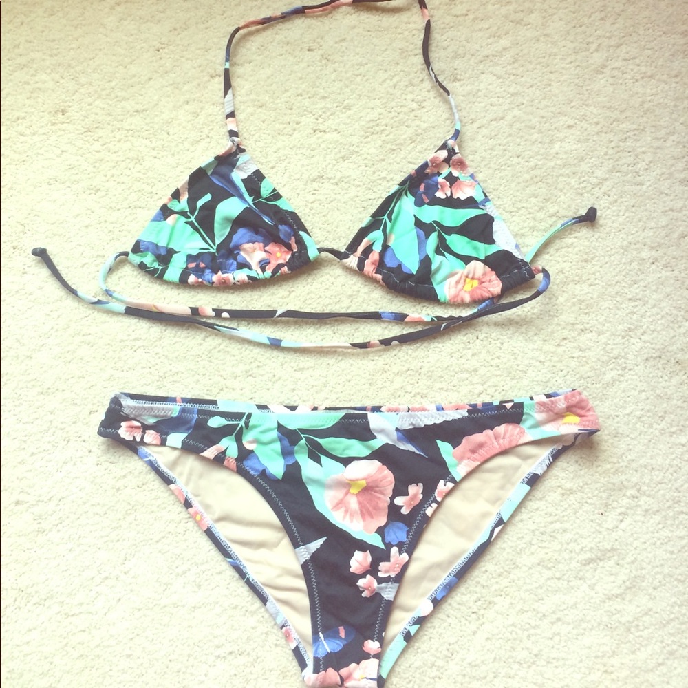 ❤️ Paul & Joe Sister Hummingbird Bikini