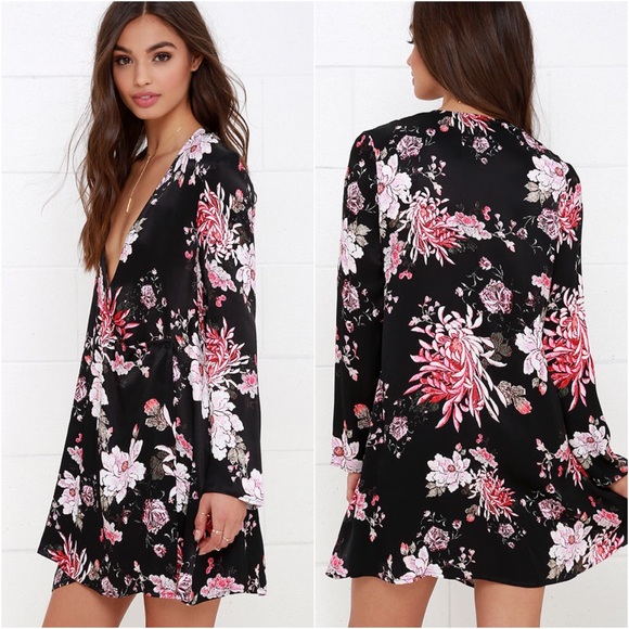 Somedays Lovin' Flora Kimono Wrap Dress - Picture 2 of 6