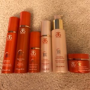 Arbonne cream and serum set