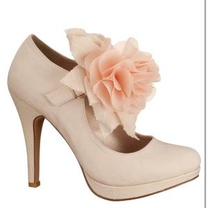 Maurice's Lexie Pump with Flower
