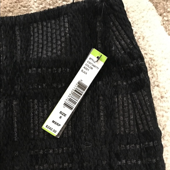 Alice & Olivia Black Mini Skirt - Picture 4 of 6