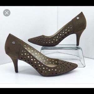 Calvin Klein Nabila laser cut brown/green pump