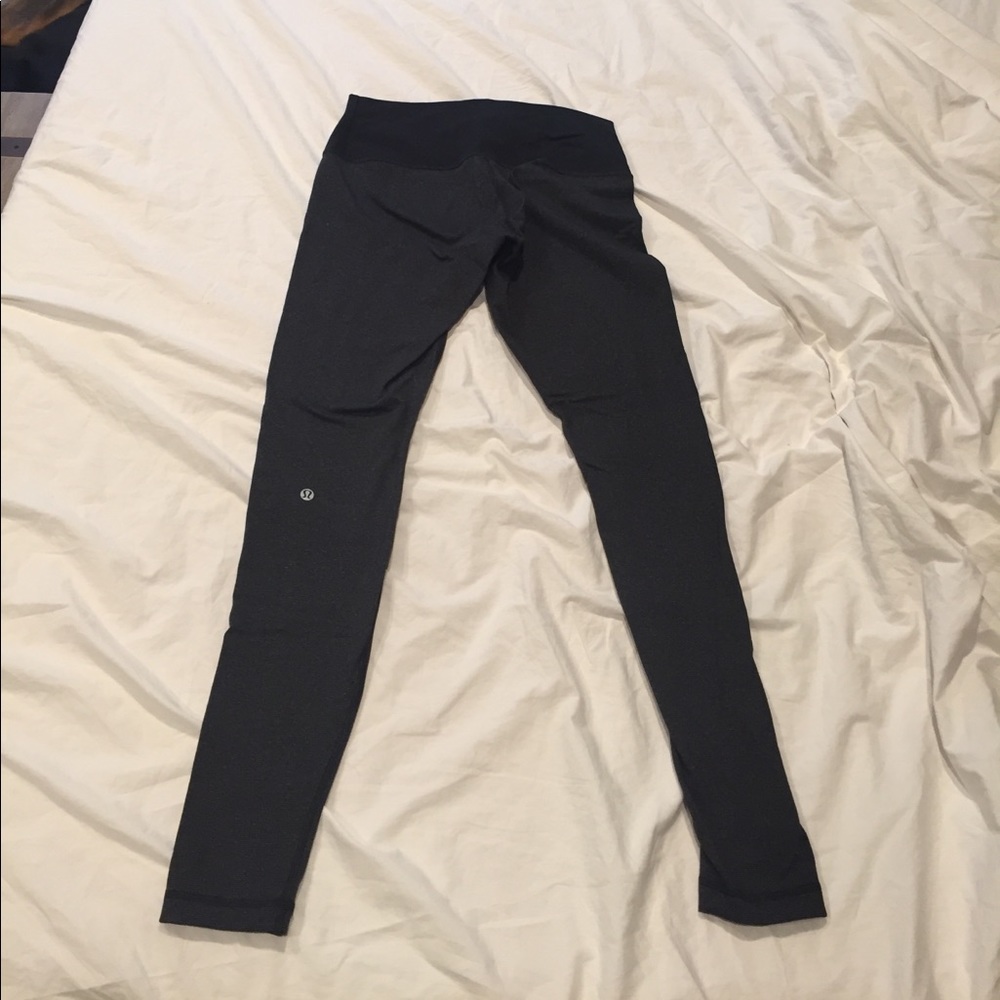 Lululemon full length black heathered yoga tight