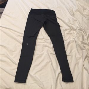 Lululemon full length black heathered yoga tight