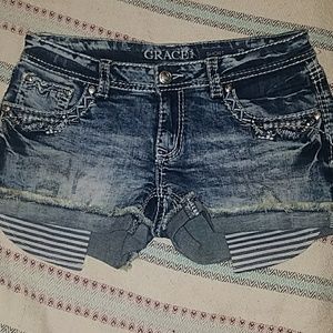 Grace in La rhinestone embroidered 🐲💞💕