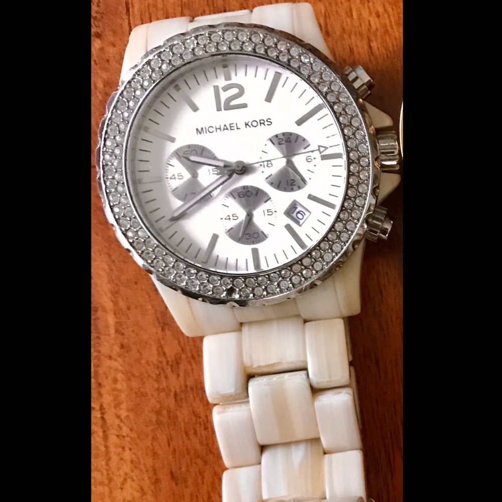 Michael Kors bone Watch