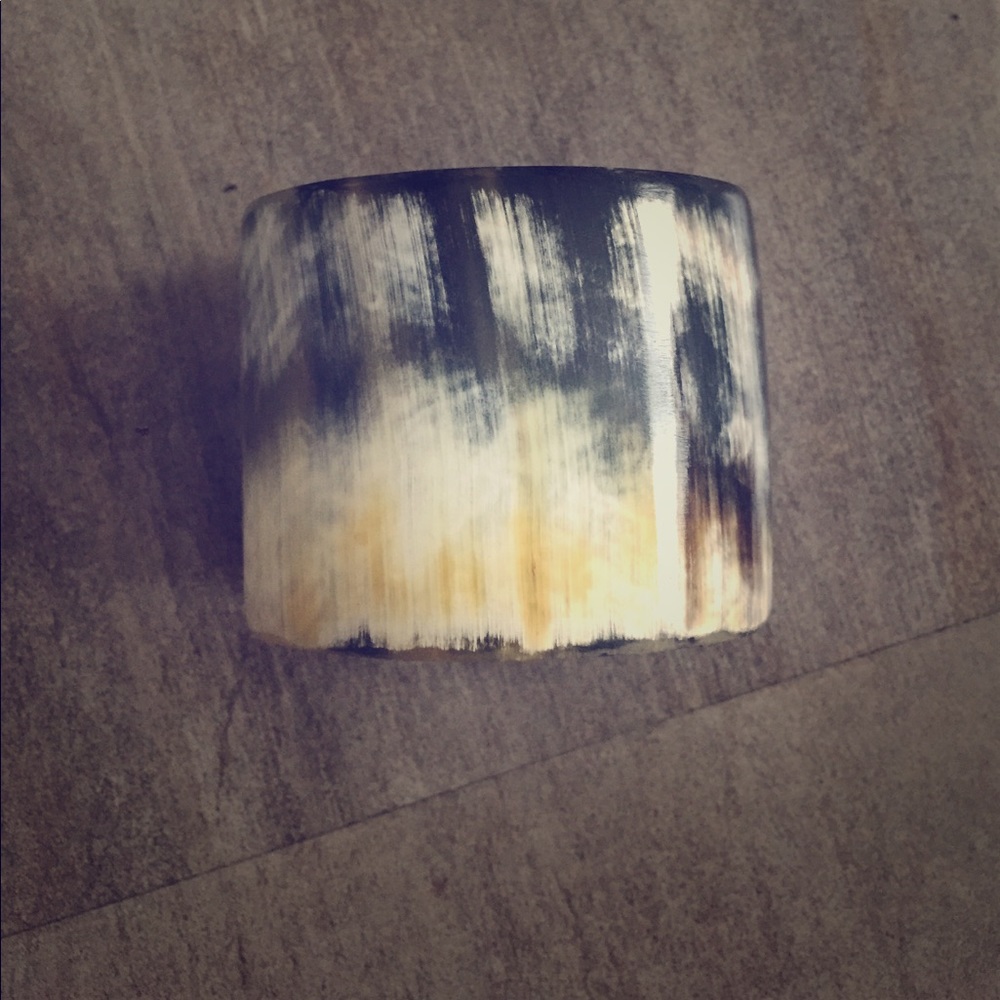 Statement cuff